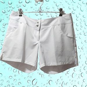EMERALD  WHITE 18 SPORT SHORTS SIZE 12